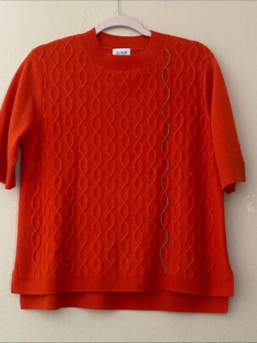 GUAUR Cashmere Cable Knit Short Sleeve Sweater in Bright Orange, Size Medium - Picture 1 of 12
